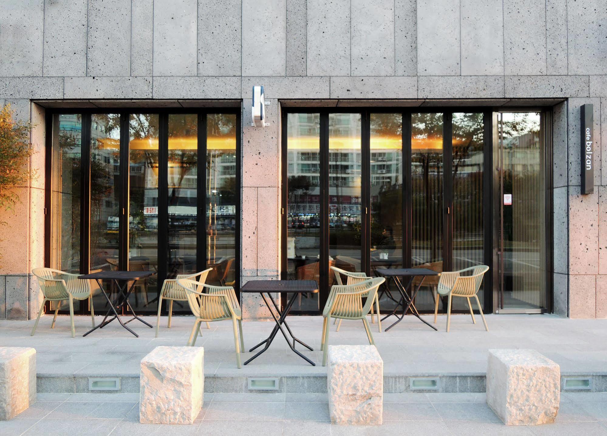 Hotel Vine Seongnam Exterior photo
