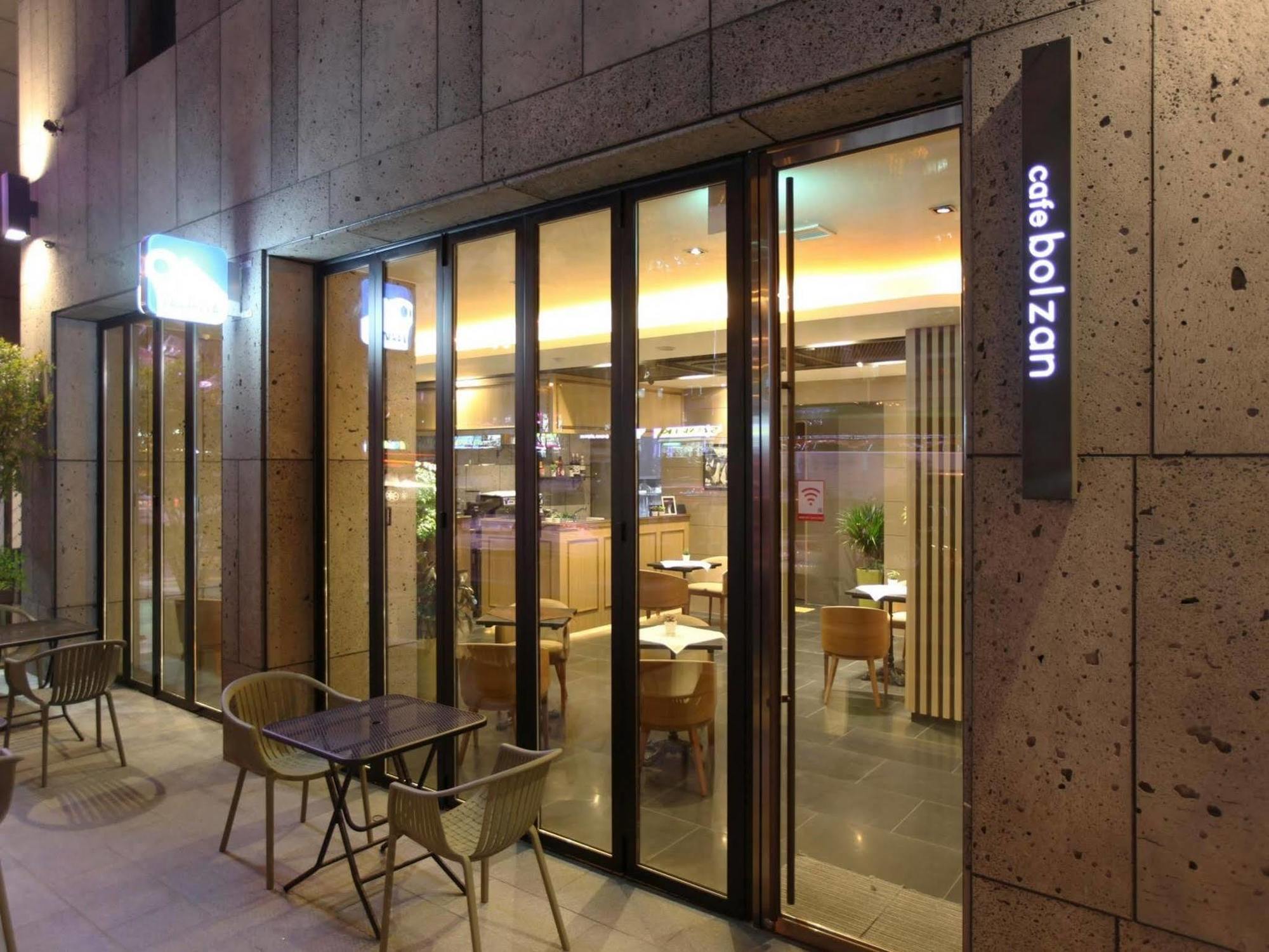 Hotel Vine Seongnam Exterior photo